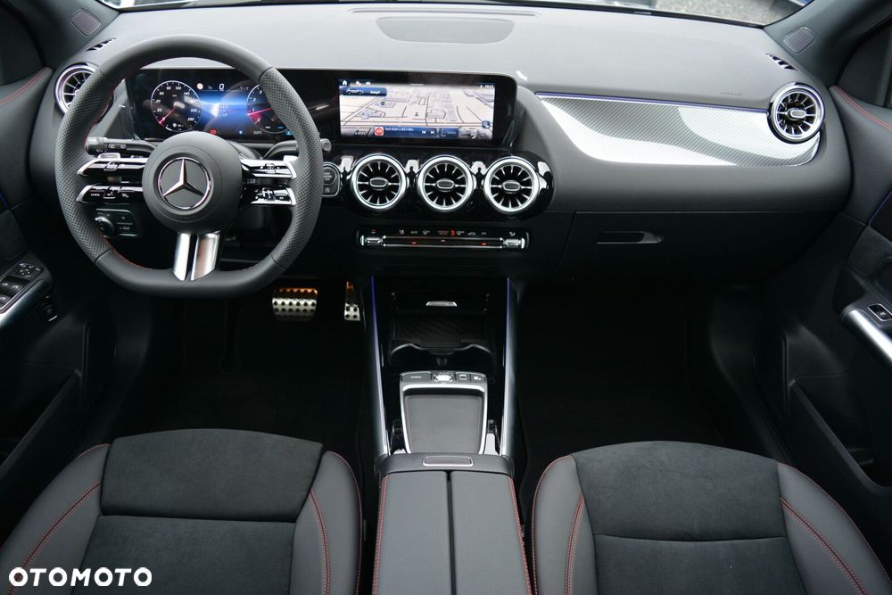 Mercedes-Benz GLA 200 AMG Line - 19