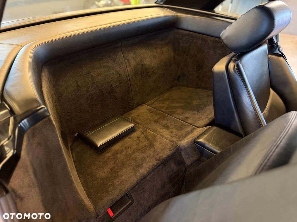 Mercedes-Benz SL - 32