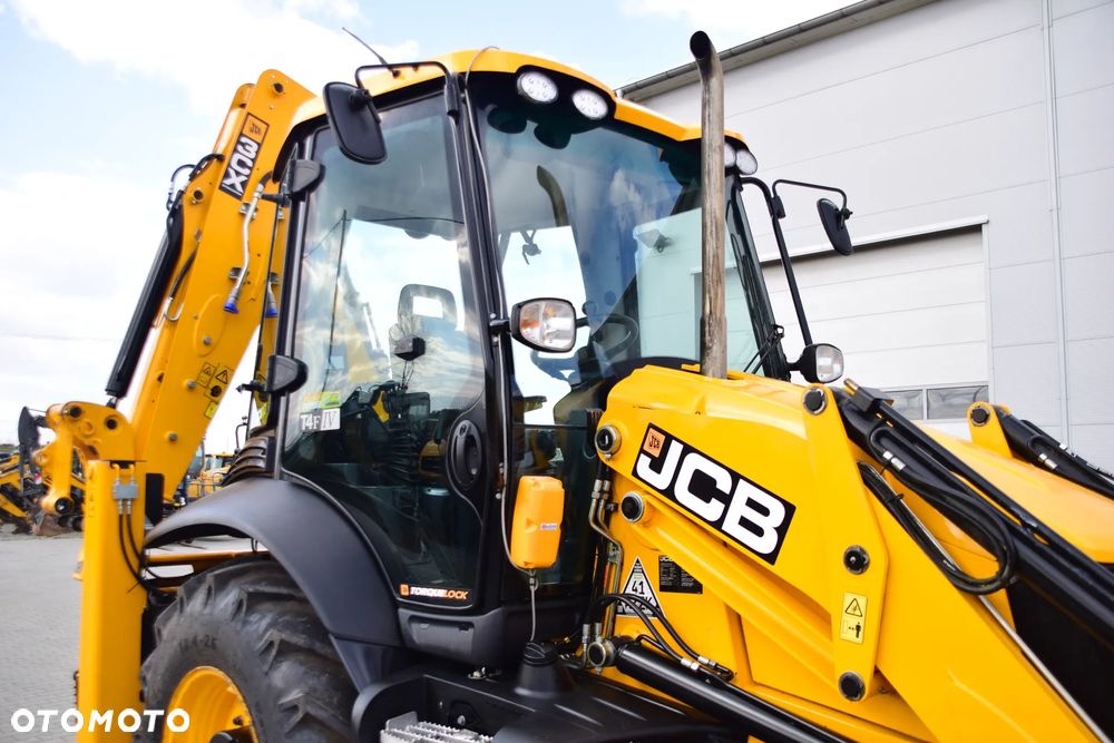 JCB 3CX Sitemaster TURBO 4x4 Torquelock - 16