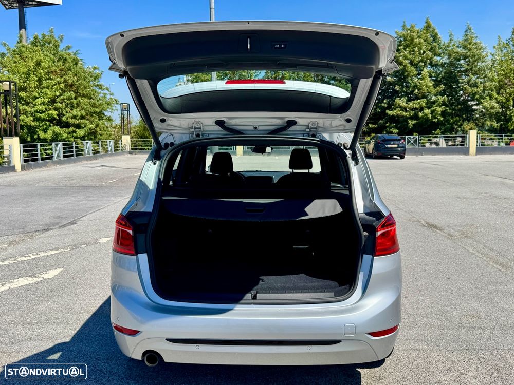 BMW 218 Gran Tourer d 7L Line Sport Auto - 12