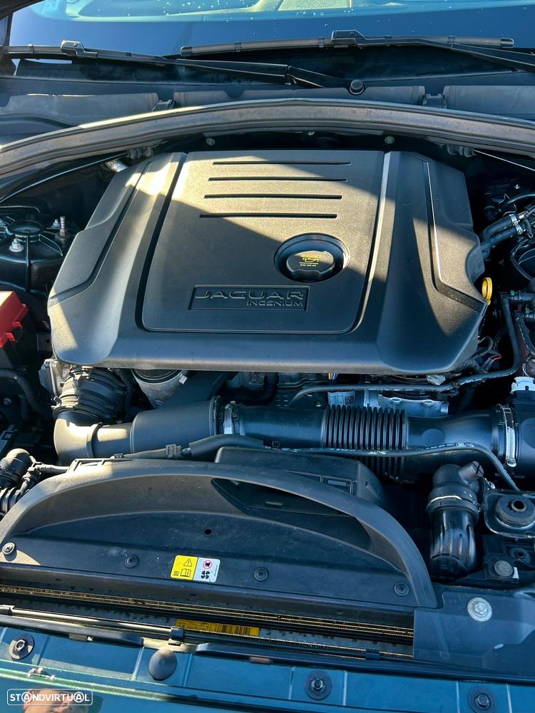 Jaguar F-Pace 2.0 i4D Portfolio - 11