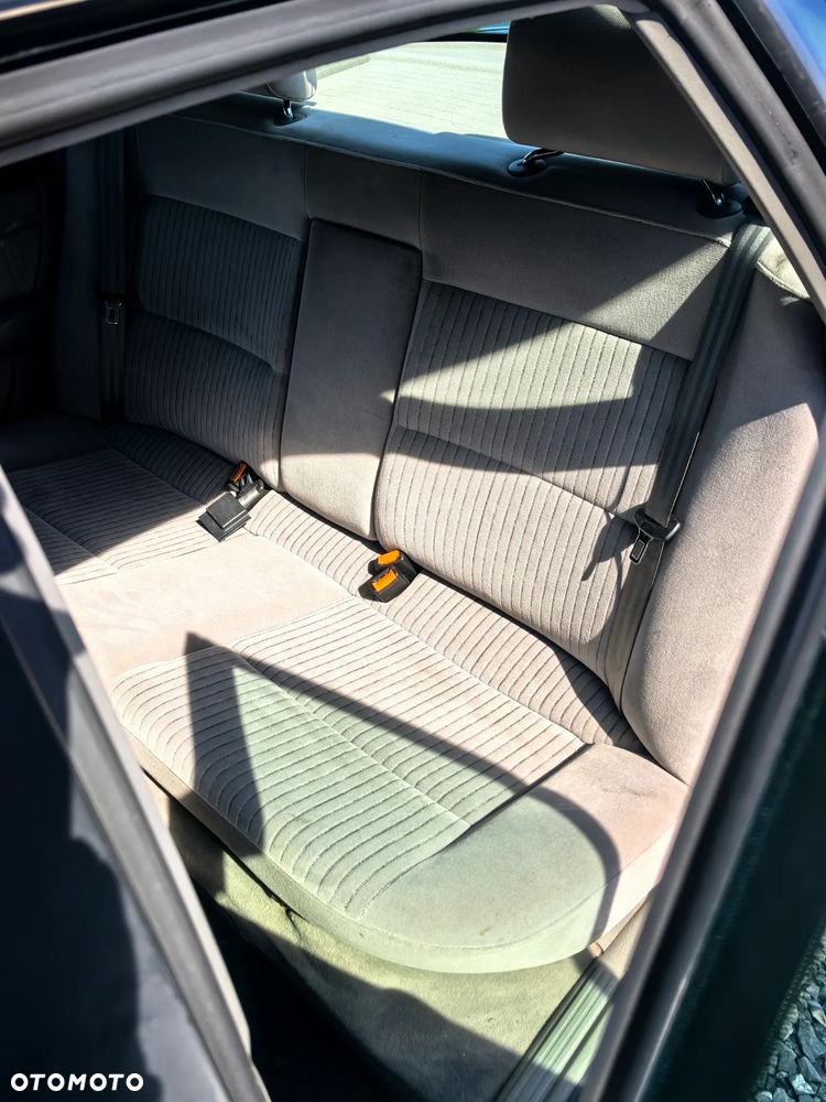 Audi A6 Limousine 2.6 E - 10