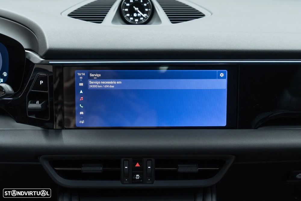 Porsche Macan Electric 4 - 51