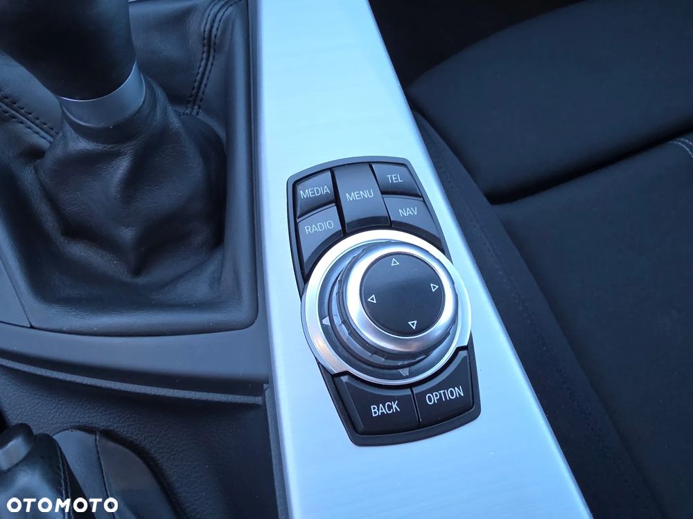 BMW Seria 3 320d - 19