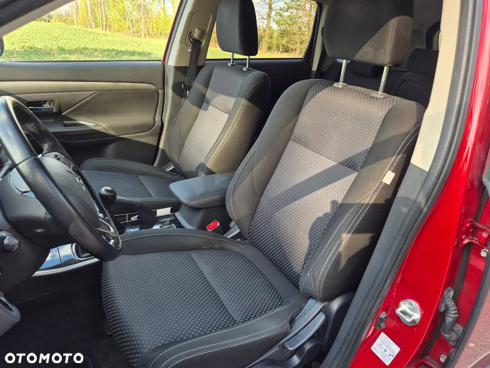 Mitsubishi Outlander 2.0 2WD Edition - 12