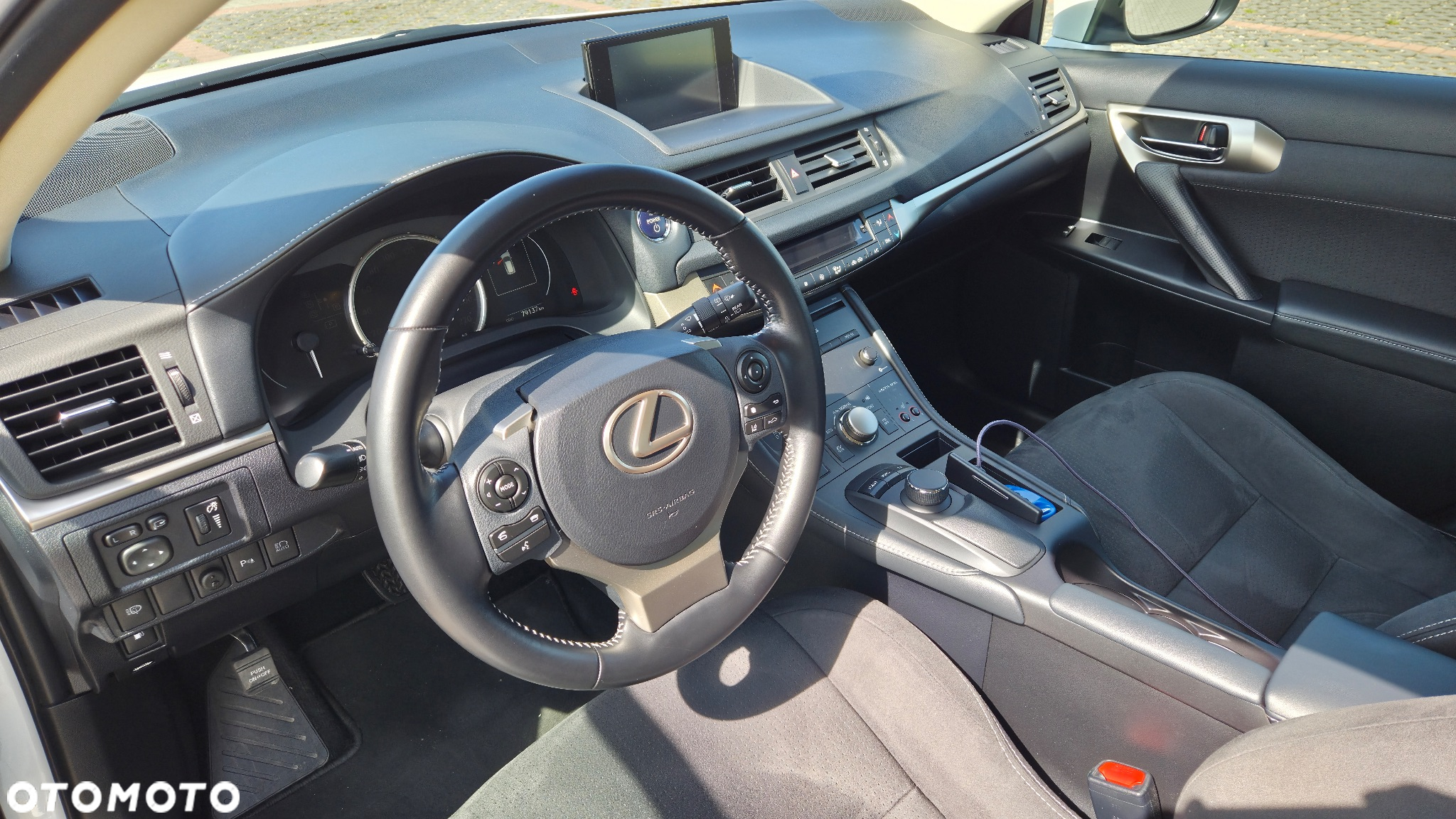 Lexus CT 200h Business Edition - 14