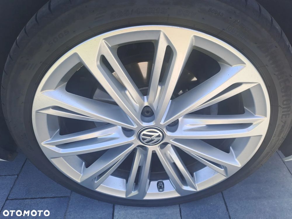 Volkswagen Passat 2.0 TDI SCR (BlueMotion Technology) DSG Highline - 11