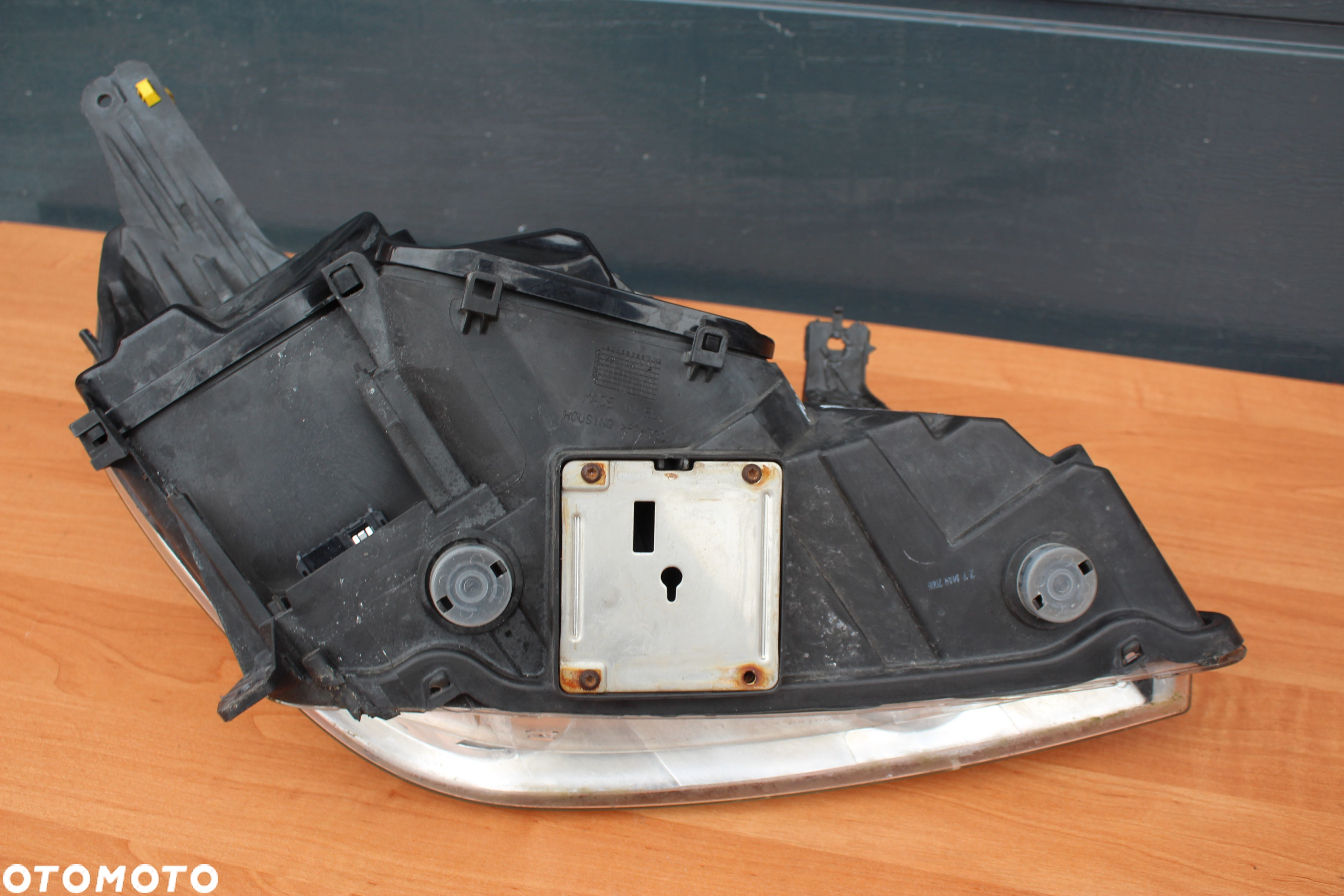 LAMPA LEWA PRZÓD PRZEDNIA LEWA BI-XENON SKRĘTNY OPEL VECTRA C SIGNUM LIFT EUROPA 13170933 - 17