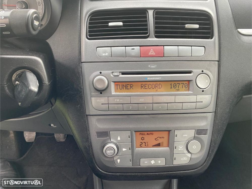 Fiat Linea 1.3 M-Jet Emotion - 21