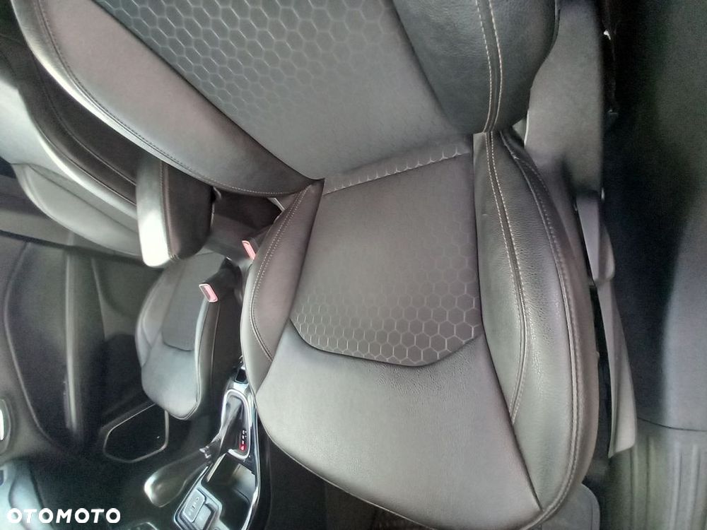 Jeep Compass - 25