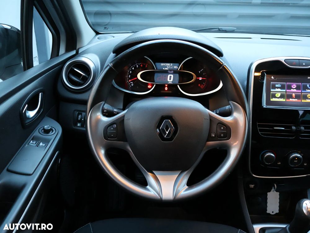 Renault Clio - 9