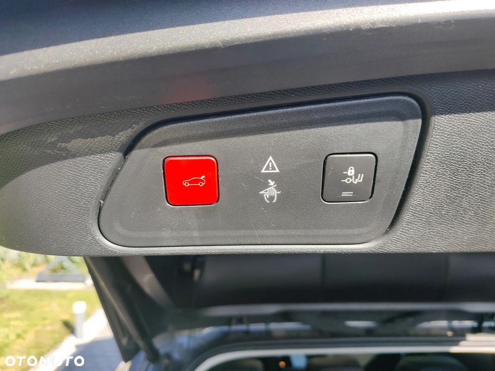 Peugeot 3008 BlueHDi 130 Stop & Start EAT8 Active Business-Paket - 13