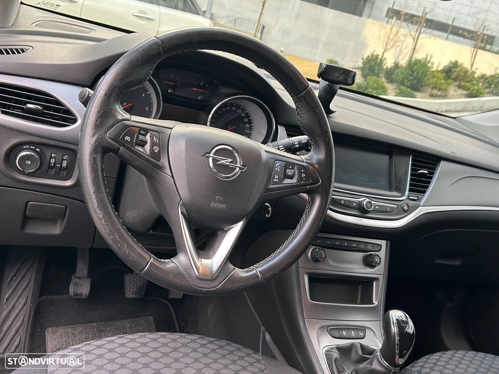 Opel Astra Sports Tourer - 13