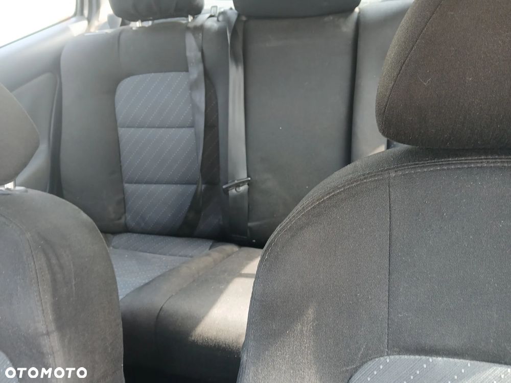 skoda octavia I 1 lift LF7T fotel fotele kanapa deska kokpit podsufitka boczek boczki klamka - 7