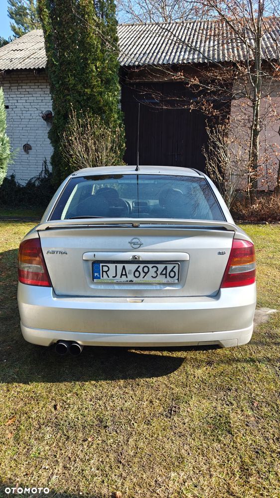 Opel Astra 1.8 Sport - 5