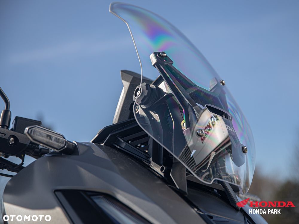 Honda ADV350 - 8