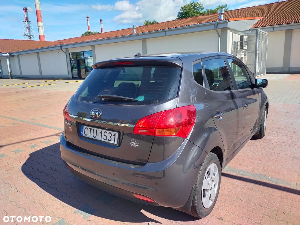 Kia Venga 1.6 Business Line - 11