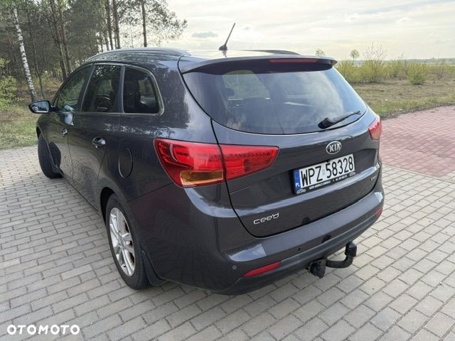 Kia Ceed 1.6 CRDi Business Line - 12