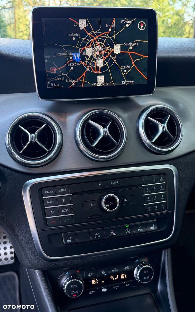 Mercedes-Benz CLA 180 7G-DCT AMG Line - 34