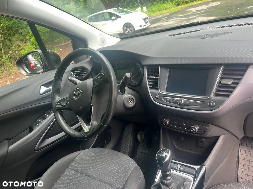 Opel Crossland X - 8