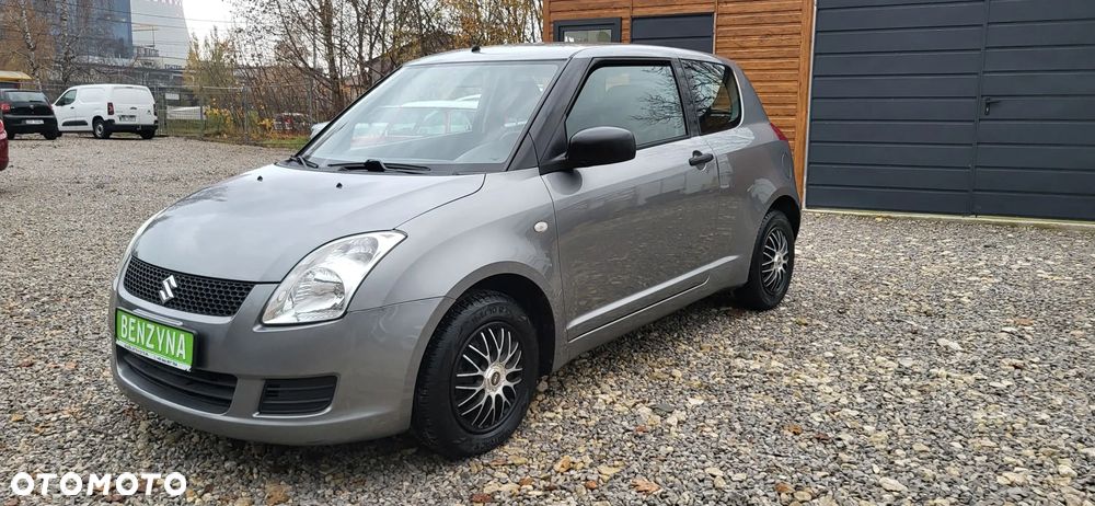 Suzuki Swift 1.3 Club - 30