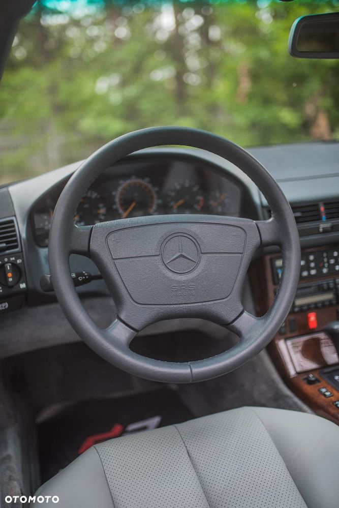 Mercedes-Benz SL - 15