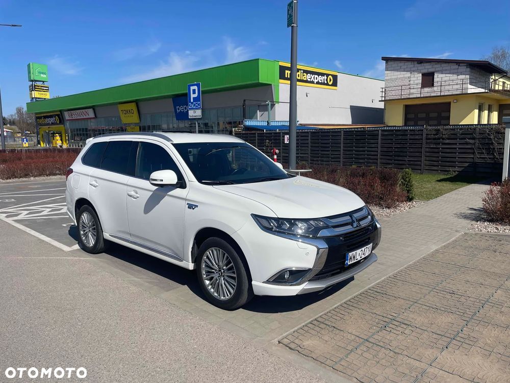 Mitsubishi Outlander - 21