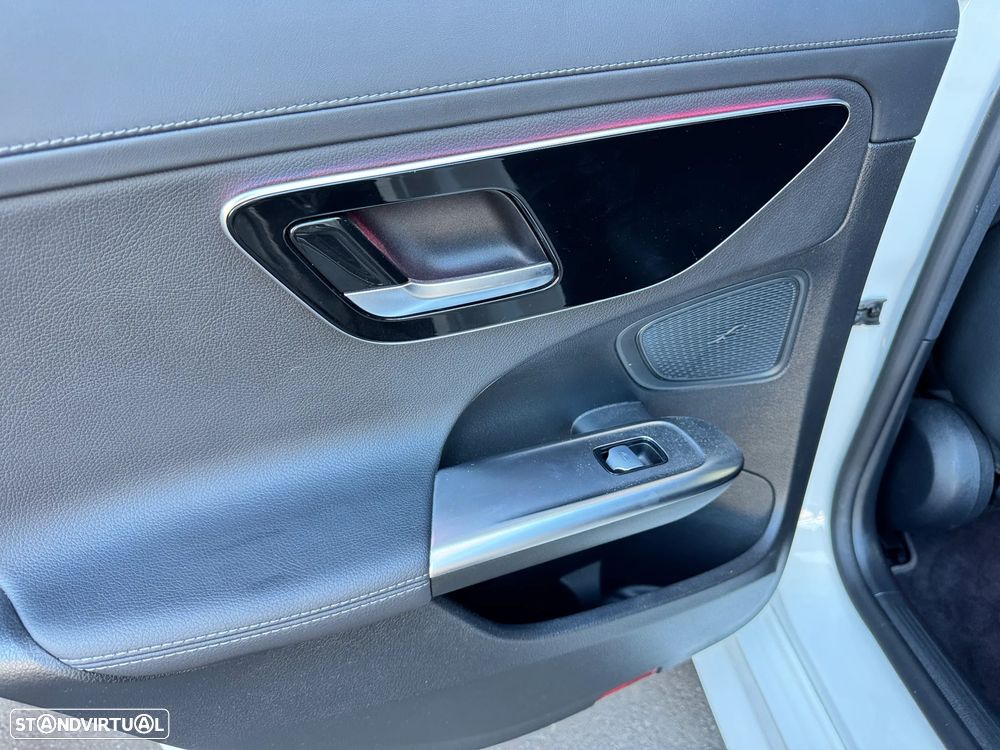 Mercedes-Benz C 300 de AMG Line - 19