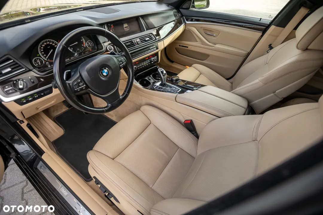 BMW Seria 5 530d xDrive Luxury Line - 16