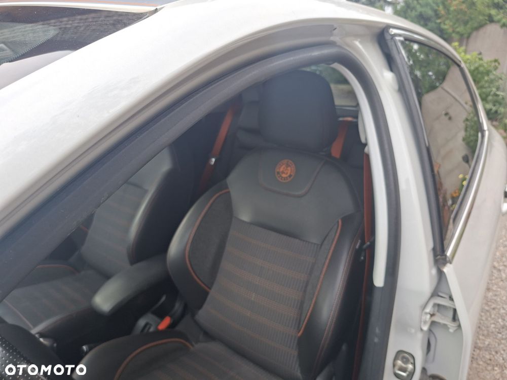 Peugeot 208 1.2 PureTech Allure S&S - 29