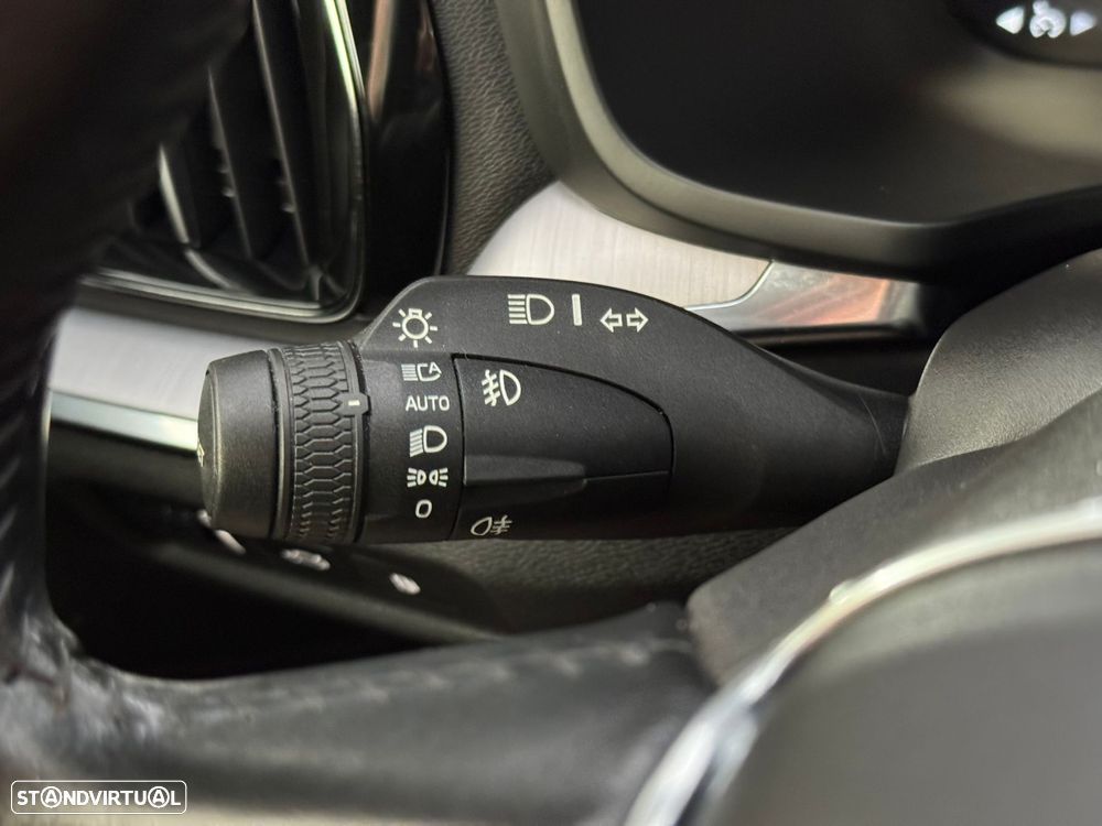 Volvo V60 2.0 T6 AWD TE R-Design Expression - 34