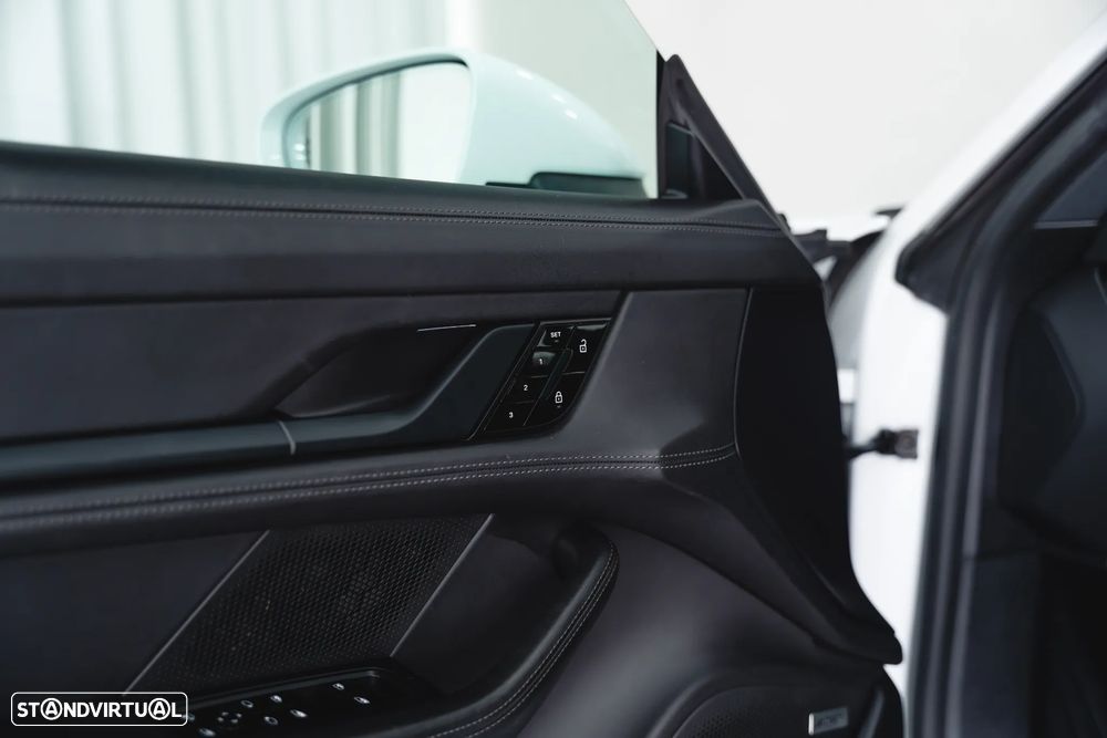 Porsche Taycan 4S Bateria Performance Plus - 24