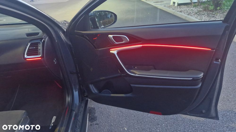 Kia ProCeed 1.6 CRDi GT Line DCT - 23