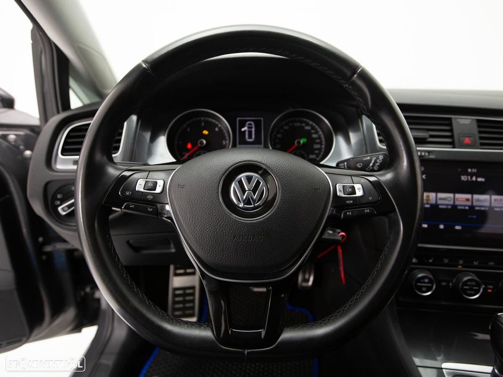 VW Golf Variant - 16