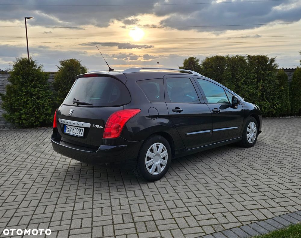 Peugeot 308 HDi FAP 140 Family - 8