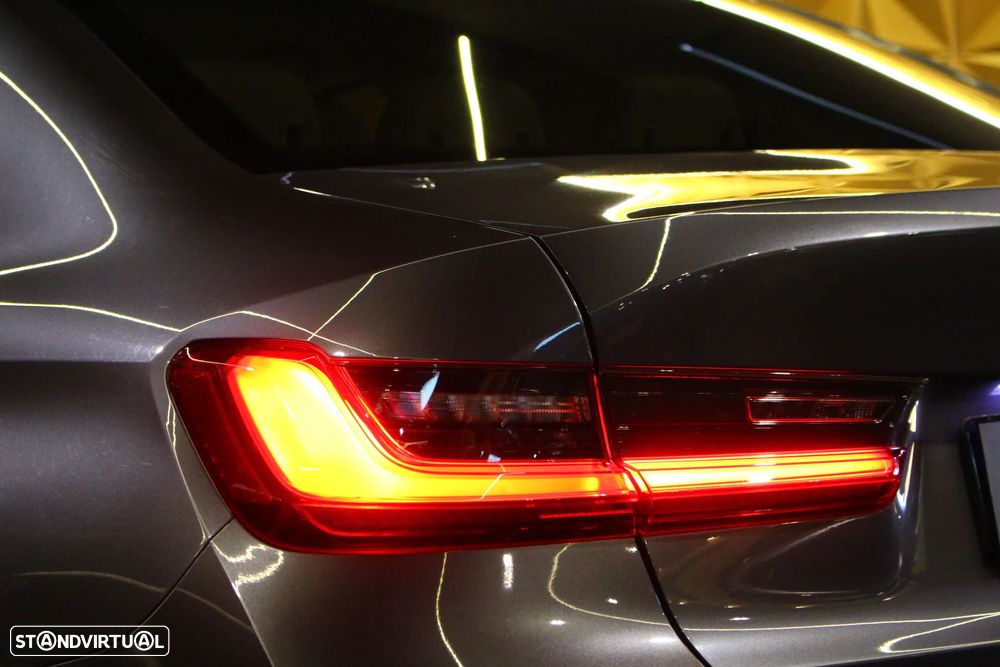 BMW 318 d Line Luxury Auto - 7
