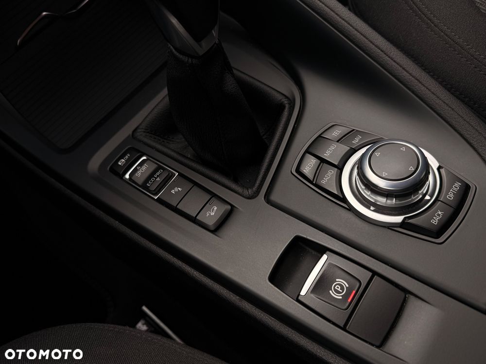 BMW X1 xDrive18d - 14