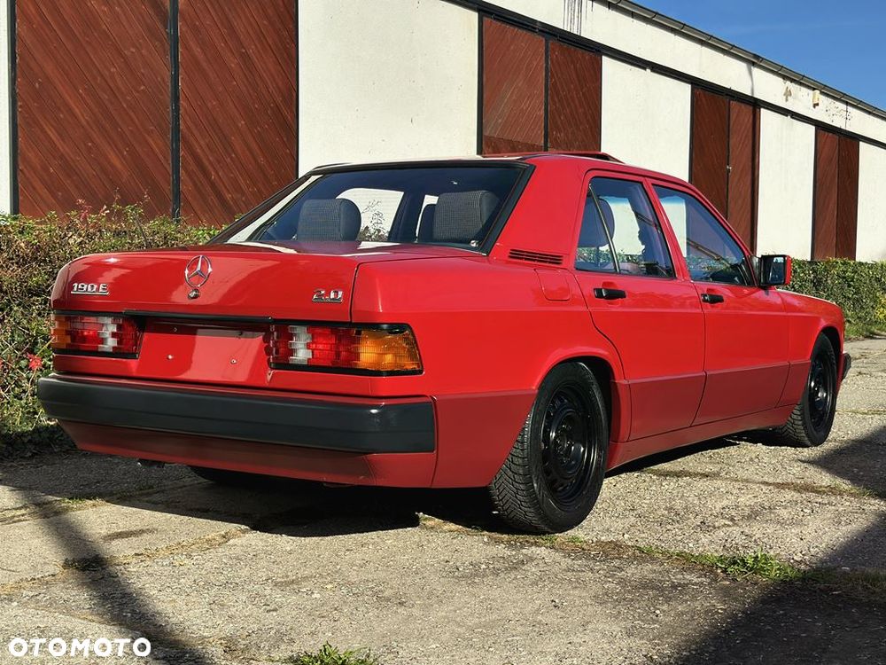 Mercedes-Benz W201 (190) - 17