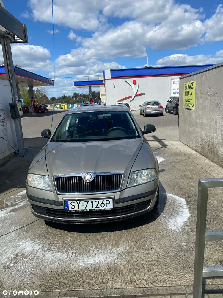Skoda Octavia 1.6 Tour - 1