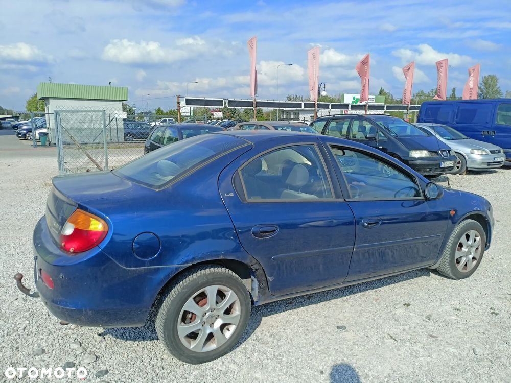 Chrysler Neon - 4