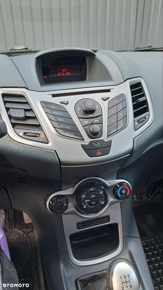 Ford Fiesta - 8