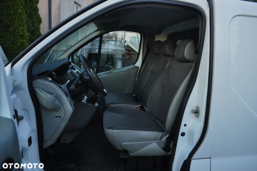 Opel VIVARO - 21