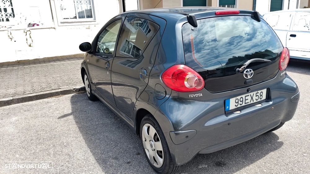 Toyota Aygo 1.0 - 4
