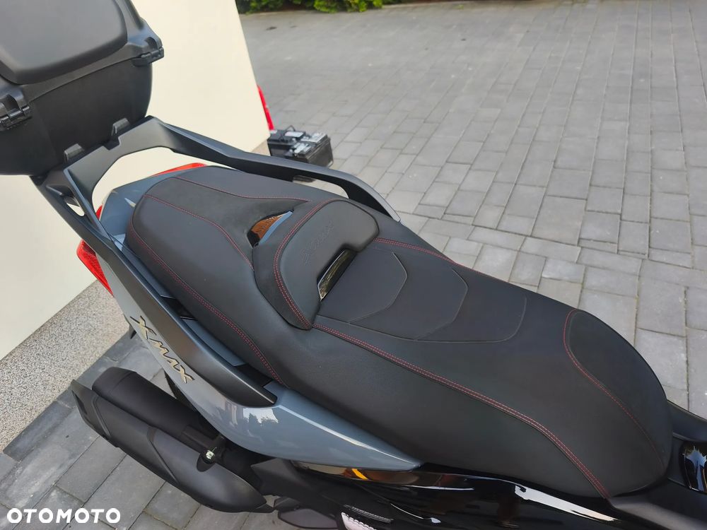 Yamaha NMAX - 16