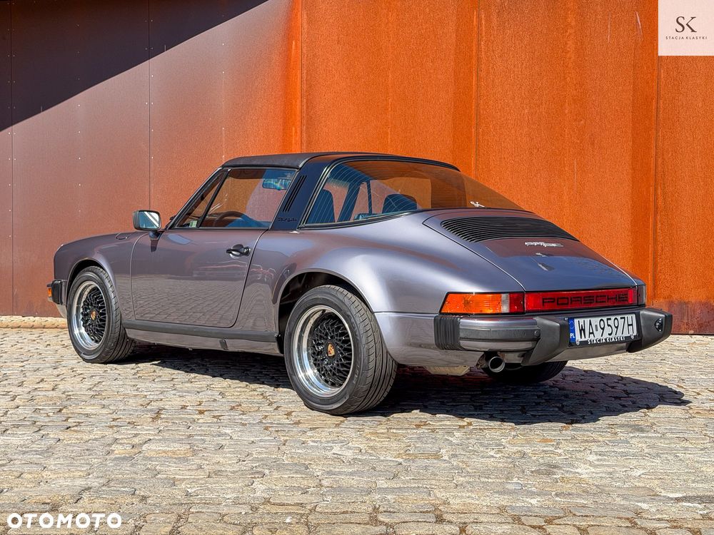 Porsche 911 - 6