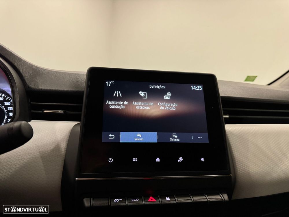 Renault Clio 1.0 TCe Evolution Bi-Fuel - 36