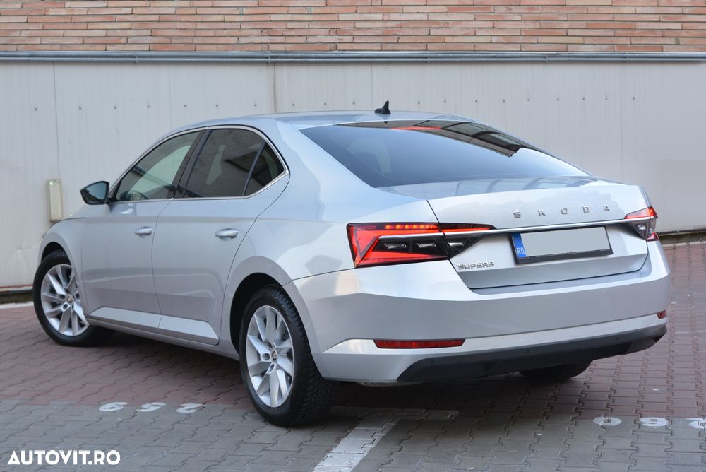 Skoda Superb 2.0 TDI DSG Ambition - 12
