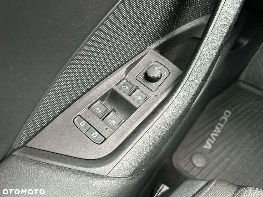 Skoda Octavia 1.5 TSI ACT Style - 22