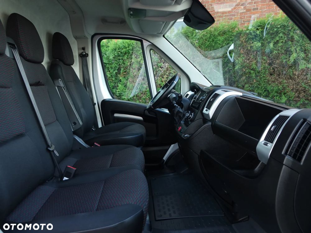 Peugeot Boxer 3-osobowy L2H2 RAMPA ZAŁADOWCZA | ZABUDOWA WARSZTATOWA - 10