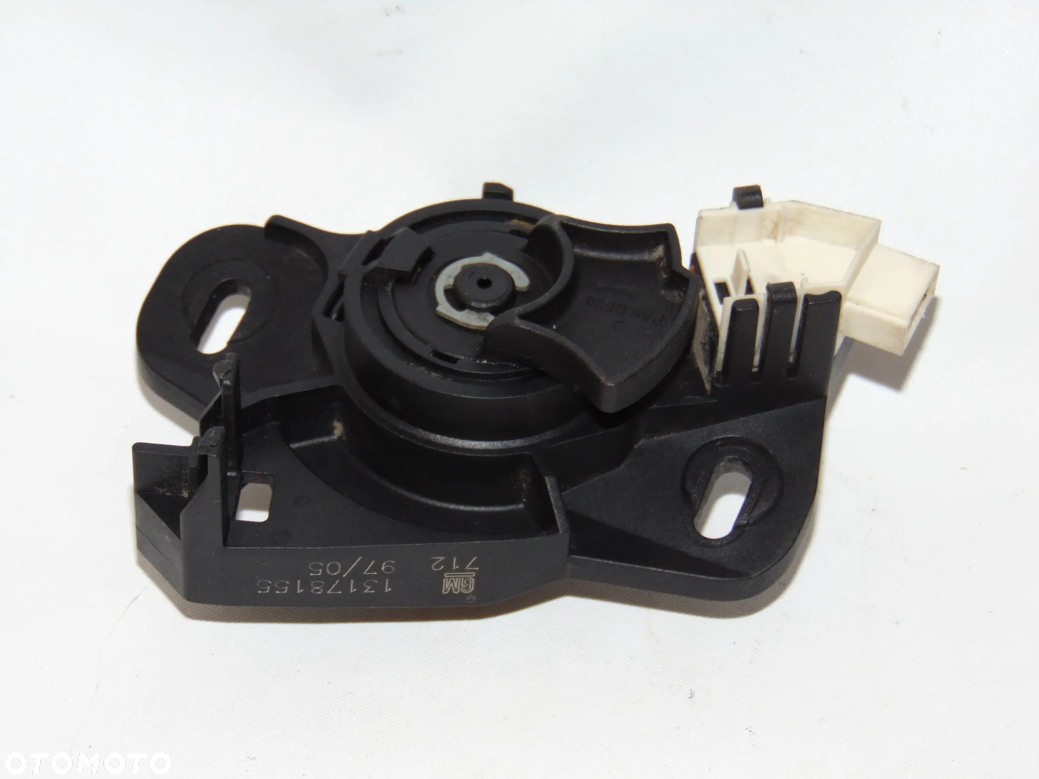 ORYGINAŁ tylna klamka mikrostyk przycisk zamek wkładka klapy bagażnika tył 13178155 Opel Vectra C HB hatchback listback 02-09r - 9
